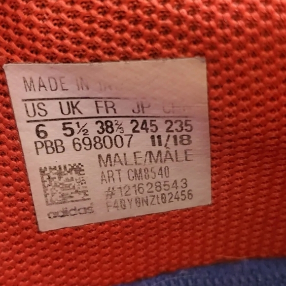 Kids Adidas Soccer Cleats - Picture 3 of 3